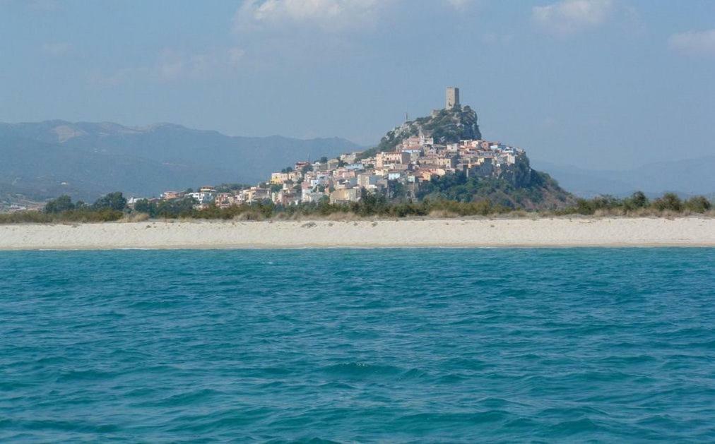 Affittacamere B&B Il Fiore بوسادا المظهر الخارجي الصورة